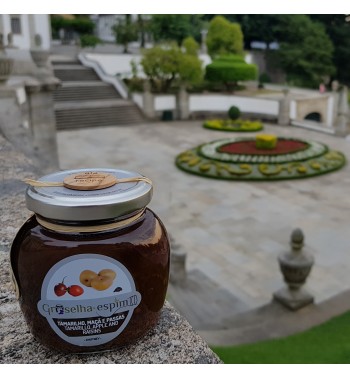 Tamarillo, Apple and Raisins Chutney